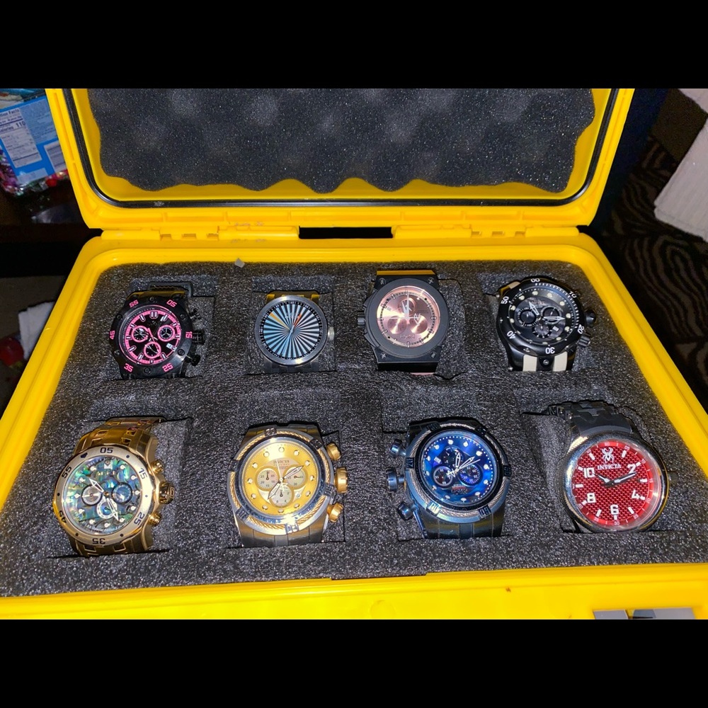 Men’s Invicta watches❌NOT AVAILABLE ❌
